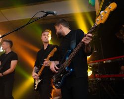 Venus-Club-Karl-Erik-Taukar-Live-fotograaf-Jakob-Meier-85