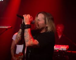 Venus-Club-Terminaator-Live-okt-2025-foto-Jakob-Meier-45